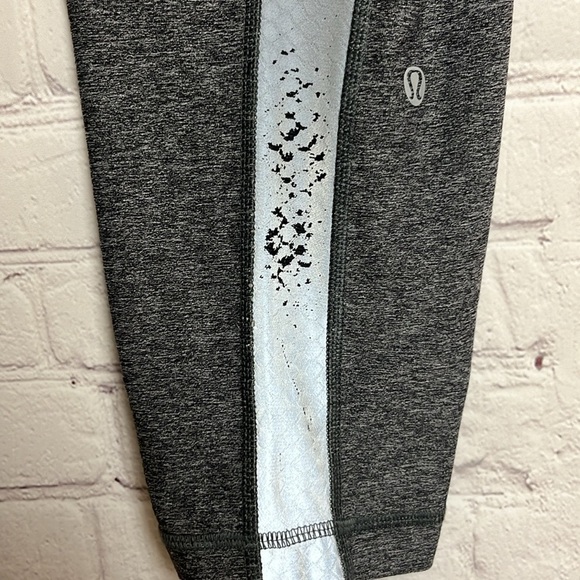 Lululemon Light Speed Tights - Picture 4 of 15